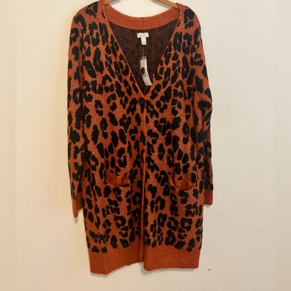 LOGO by Lori Goldstein Sweaters - LOGO by Lori Goldstein Leopard Jacquard Cardigan Orange Sunset